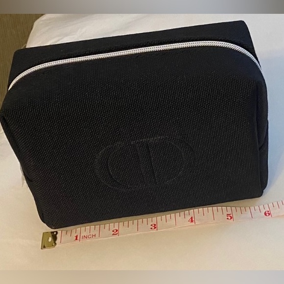 Dior NWOT Pouch in Black CD Logo. (Small see photos for measurements) - Picture 4 of 8